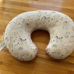Boppy pillow with 3 covers
